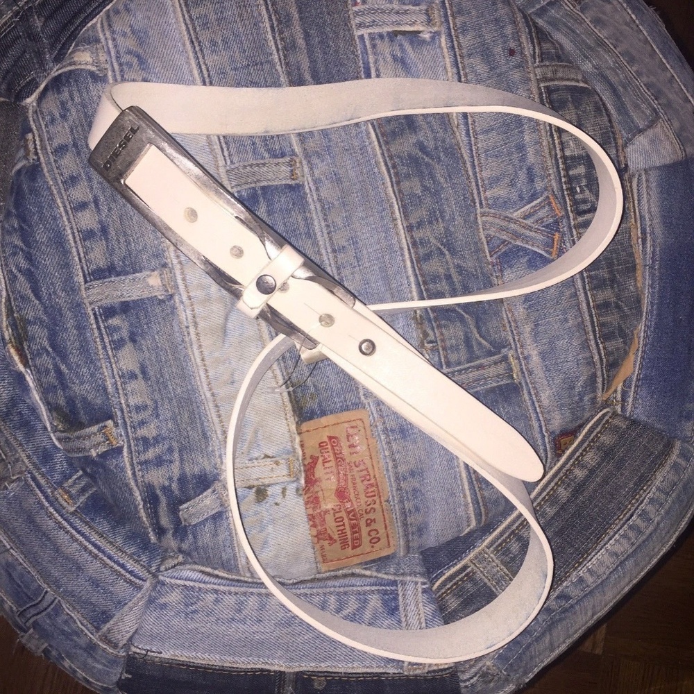 DIESEL WHITE LEATHER BELT WITH LOGO / LOGO BUCKLE